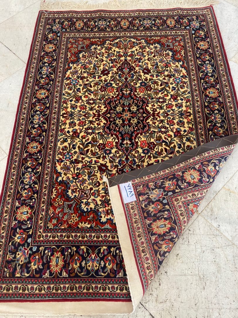 فرش دستباف کد 7689