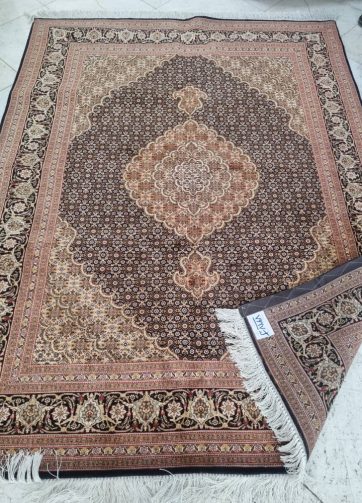 فرش دستباف کد 7627